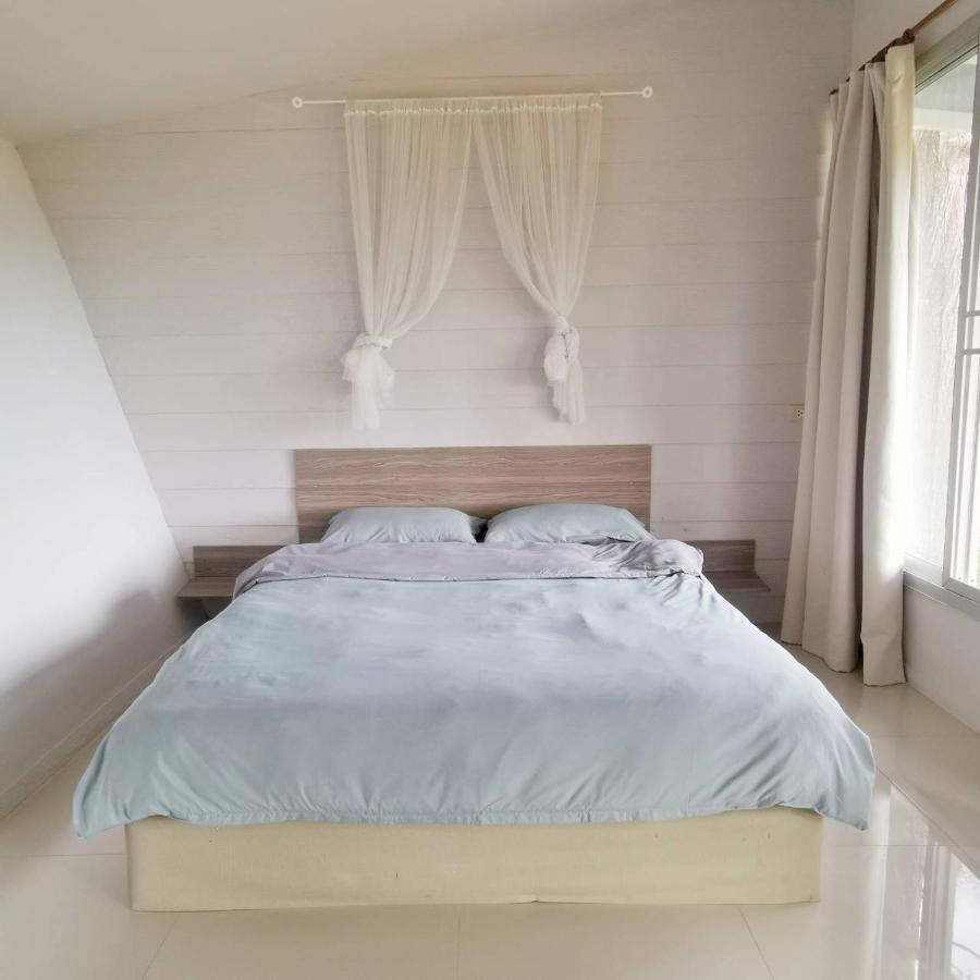 153 Mountain View Hotell Ban Huai Phai Exteriör bild